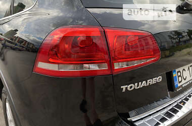 Позашляховик / Кросовер Volkswagen Touareg 2012 в Львові