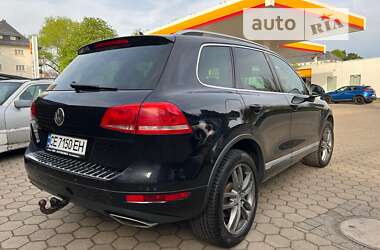 Внедорожник / Кроссовер Volkswagen Touareg 2011 в Черновцах