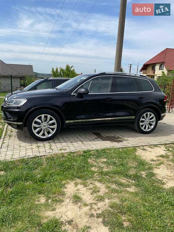 Внедорожник / Кроссовер Volkswagen Touareg 2010 в Мукачево