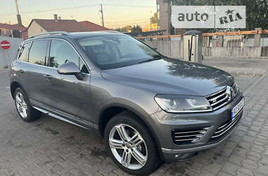 Позашляховик / Кросовер Volkswagen Touareg 2017 в Ужгороді