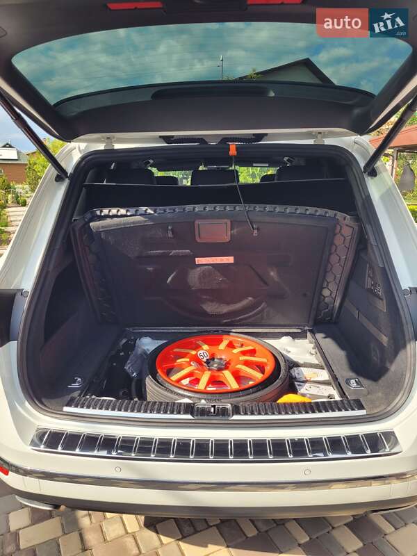 Внедорожник / Кроссовер Volkswagen Touareg 2015 в Кропивницком фото 39 Внедорожник / Кроссовер Volkswagen Touareg 2015 в Кропивницком