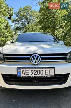 Внедорожник / Кроссовер Volkswagen Touareg 2011 в 