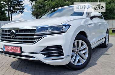 Позашляховик / Кросовер Volkswagen Touareg 2021 в Тернополі