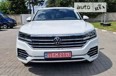 Позашляховик / Кросовер Volkswagen Touareg 2021 в Тернополі