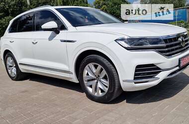 Позашляховик / Кросовер Volkswagen Touareg 2021 в Тернополі