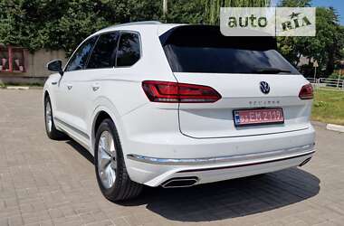 Позашляховик / Кросовер Volkswagen Touareg 2021 в Тернополі