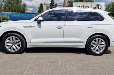 Позашляховик / Кросовер Volkswagen Touareg 2021 в Тернополі