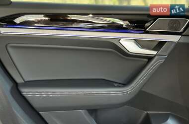 Внедорожник / Кроссовер Volkswagen Touareg 2020 в 