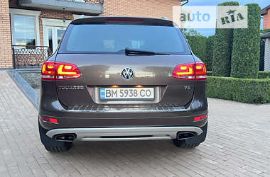 Позашляховик / Кросовер Volkswagen Touareg 2012 в Сумах