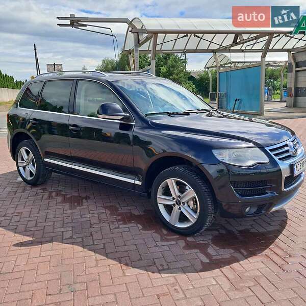 Позашляховик / Кросовер Volkswagen Touareg 2009 в Луцьку