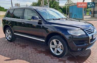 Внедорожник / Кроссовер Volkswagen Touareg 2009 в Луцке