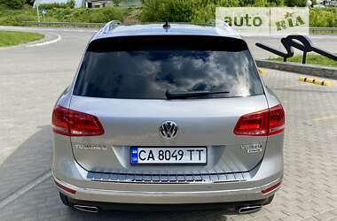 Позашляховик / Кросовер Volkswagen Touareg 2016 в Умані