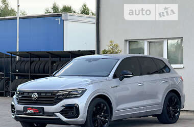 Позашляховик / Кросовер Volkswagen Touareg 2020 в Луцьку