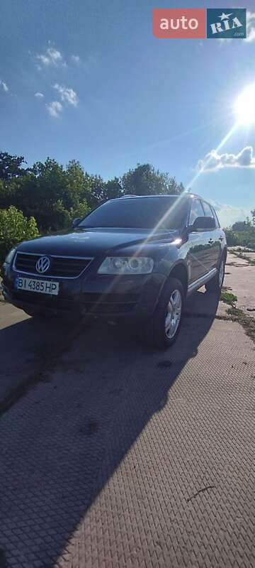Внедорожник / Кроссовер Volkswagen Touareg 2003 в Харькове