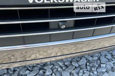 Позашляховик / Кросовер Volkswagen Touareg 2014 в Дубні