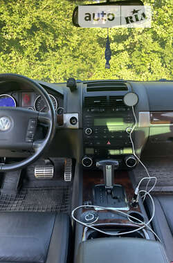 Внедорожник / Кроссовер Volkswagen Touareg 2009 в Житомире