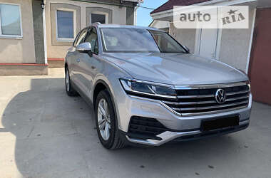 Позашляховик / Кросовер Volkswagen Touareg 2021 в Києві