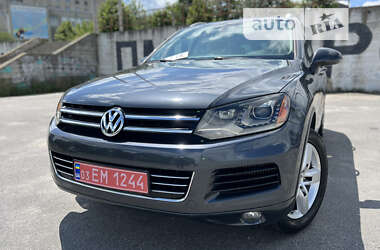 Позашляховик / Кросовер Volkswagen Touareg 2012 в Тернополі