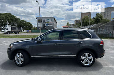 Позашляховик / Кросовер Volkswagen Touareg 2012 в Тернополі