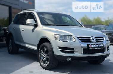 Позашляховик / Кросовер Volkswagen Touareg 2009 в Рівному