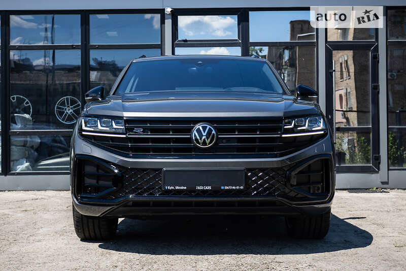 Позашляховик / Кросовер Volkswagen Touareg 2024 в Києві