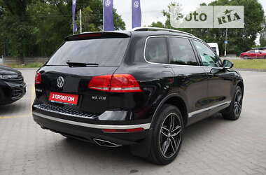 Позашляховик / Кросовер Volkswagen Touareg 2017 в Житомирі