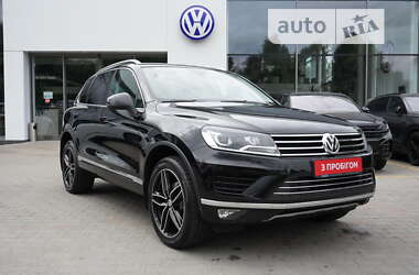 Позашляховик / Кросовер Volkswagen Touareg 2017 в Житомирі