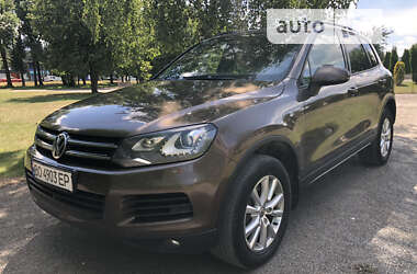 Позашляховик / Кросовер Volkswagen Touareg 2011 в Хмельницькому