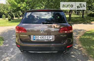 Позашляховик / Кросовер Volkswagen Touareg 2011 в Хмельницькому