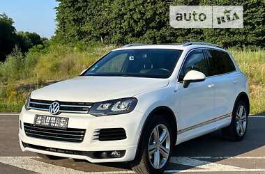 Внедорожник / Кроссовер Volkswagen Touareg 2014 в Прилуках