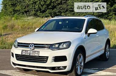 Позашляховик / Кросовер Volkswagen Touareg 2014 в Прилуках