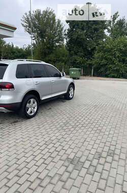 Позашляховик / Кросовер Volkswagen Touareg 2009 в Житомирі