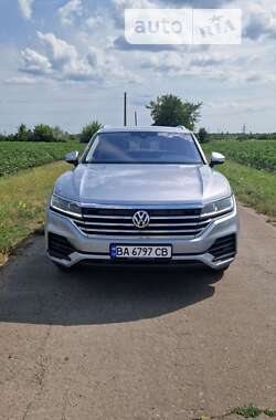 Позашляховик / Кросовер Volkswagen Touareg 2019 в Кропивницькому