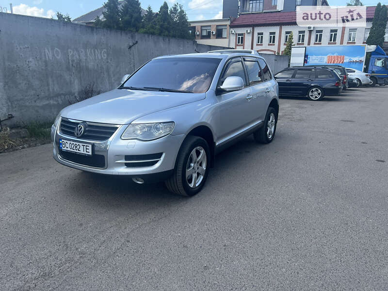 Внедорожник / Кроссовер Volkswagen Touareg 2007 в 