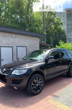 Позашляховик / Кросовер Volkswagen Touareg 2007 в Рівному