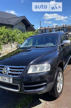 Внедорожник / Кроссовер Volkswagen Touareg 2003 в Ужгороде