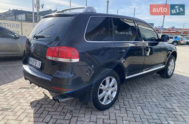 Внедорожник / Кроссовер Volkswagen Touareg 2004 в 