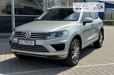 Позашляховик / Кросовер Volkswagen Touareg 2017 в Чернівцях