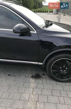 Внедорожник / Кроссовер Volkswagen Touareg 2012 в 