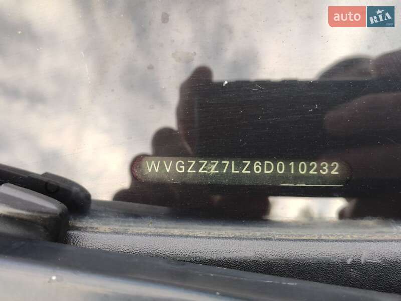 Позашляховик / Кросовер Volkswagen Touareg 2005 в Дніпрі