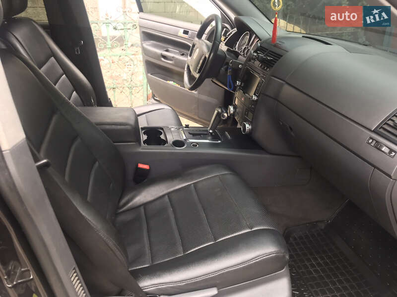 Позашляховик / Кросовер Volkswagen Touareg 2008 в Первомайську