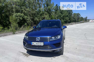 Внедорожник / Кроссовер Volkswagen Touareg 2016 в Решетиловке