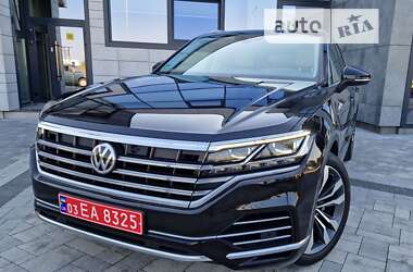 Позашляховик / Кросовер Volkswagen Touareg 2018 в Луцьку