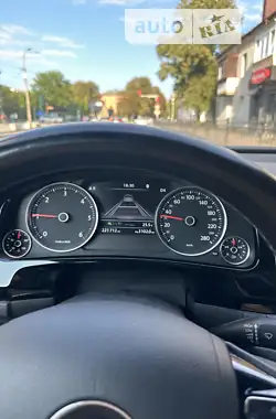Volkswagen Touareg 2015