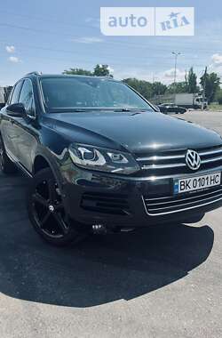 Внедорожник / Кроссовер Volkswagen Touareg 2012 в Владимир-Волынском