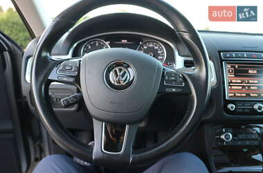 Внедорожник / Кроссовер Volkswagen Touareg 2014 в Черкассах