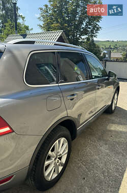 Внедорожник / Кроссовер Volkswagen Touareg 2013 в 