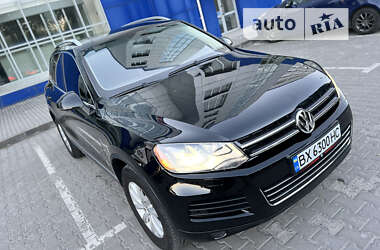 Внедорожник / Кроссовер Volkswagen Touareg 2010 в Хмельницком