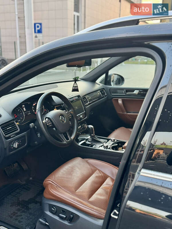 Внедорожник / Кроссовер Volkswagen Touareg 2013 в Киеве фото 7 Внедорожник / Кроссовер Volkswagen Touareg 2013 в Киеве