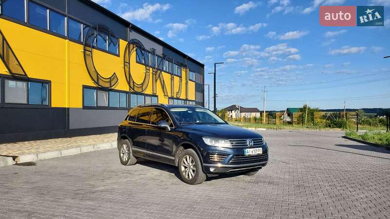 Внедорожник / Кроссовер Volkswagen Touareg 2017 в Киеве